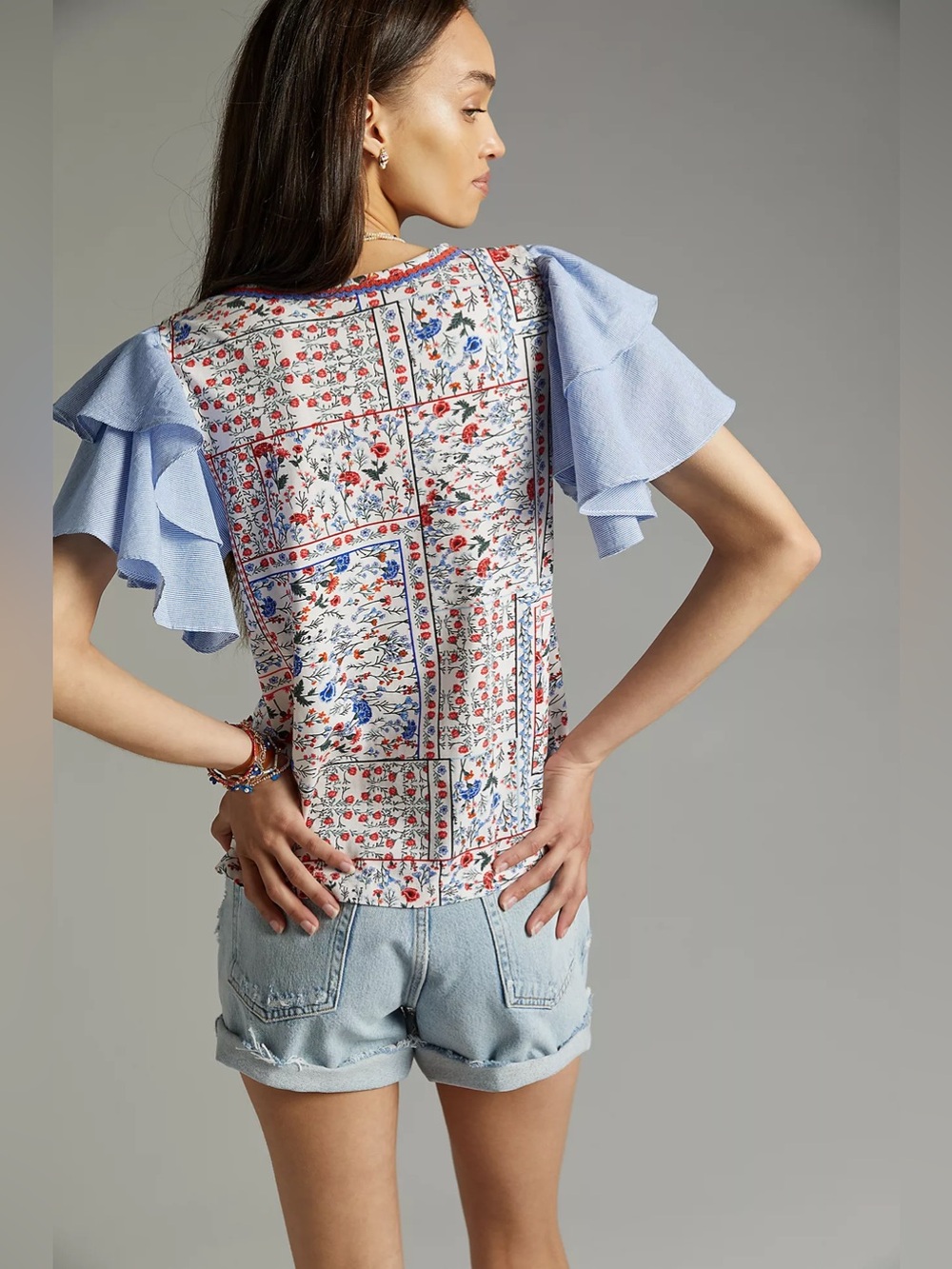 Let Me Be Anthropologie Flutter-Sleeved Floral Blue White Red Top - Picture 4 of 11